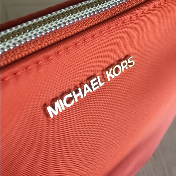 LAST ONE‼️ Michael Kors Tangerine Travel Pouch - Picture 6 of 9